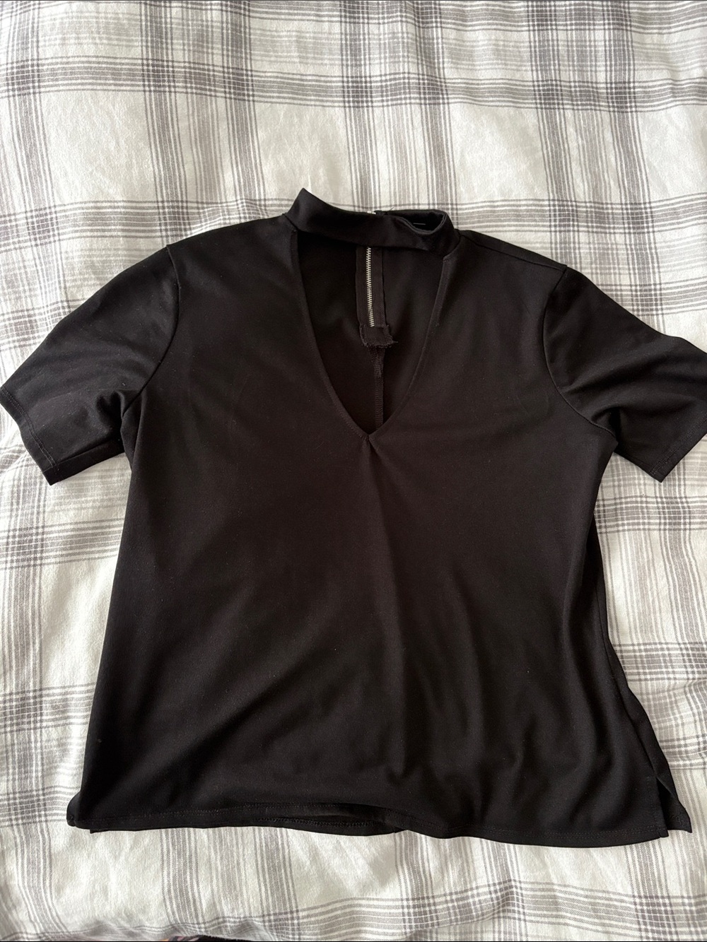 Black Mock Neck Short Sleeve Top with V-Keyhole (Dynamite, M)